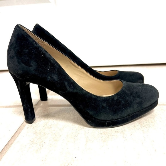 Naturalizer Women's Teresa Pump black suede comfy office minimalist size 8.5M - Picture 1 of 8